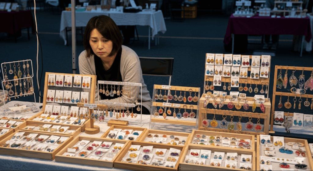 自作のレジンアクセサリーが売れない悩み　イメージ